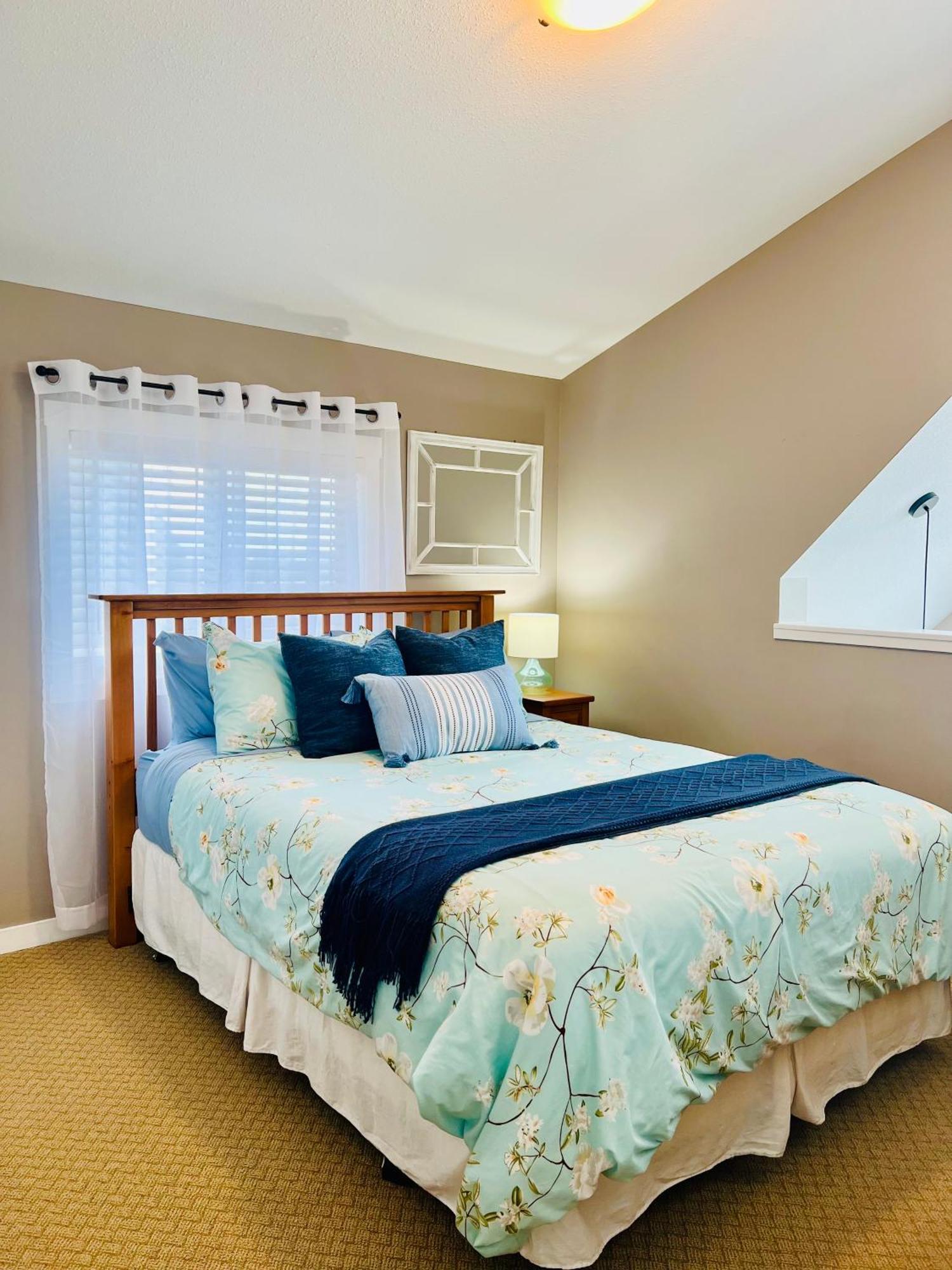 Jasmine Cottage Kelowna Ngoại thất bức ảnh