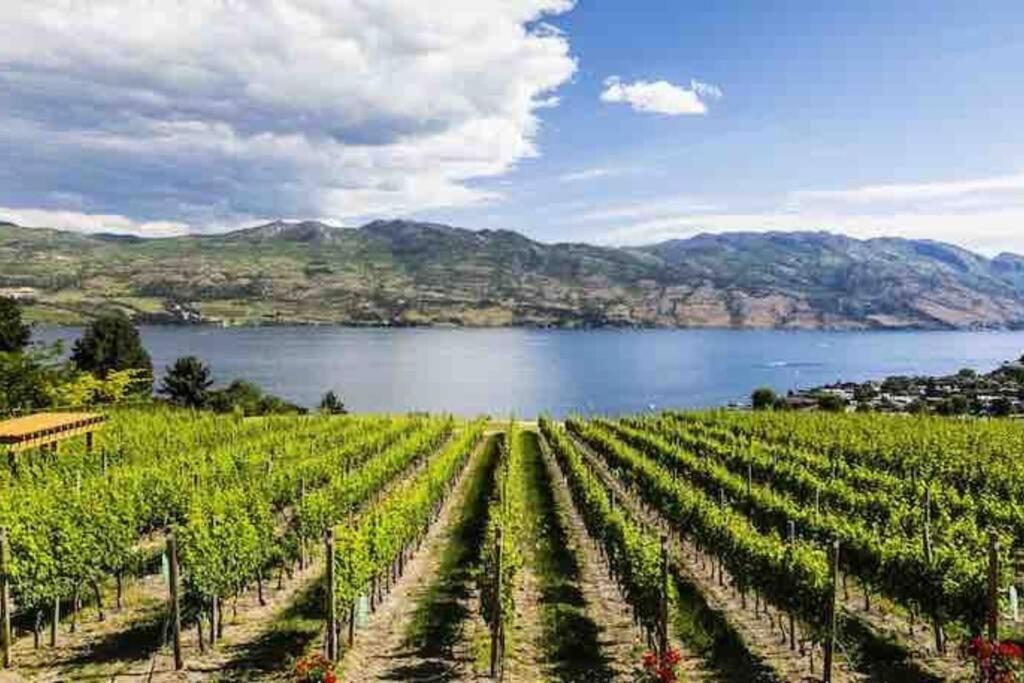 Jasmine Cottage Kelowna Ngoại thất bức ảnh